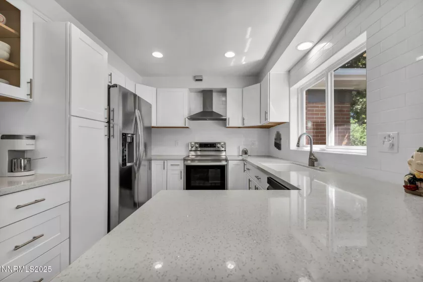 1150 Fairfield, Reno, Nevada 89509, 3 Bedrooms Bedrooms, ,2 BathroomsBathrooms,Residential,Residential,Fairfield,250054174