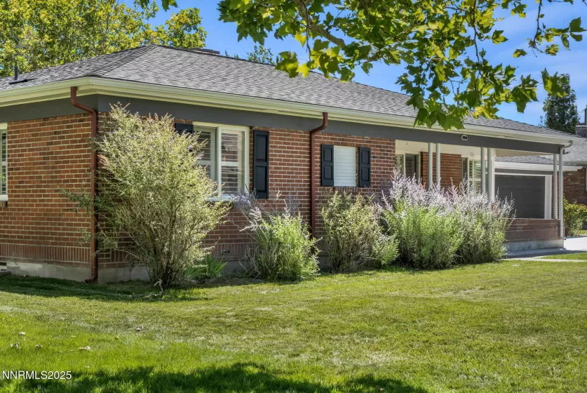 1150 Fairfield, Reno, Nevada 89509, 3 Bedrooms Bedrooms, ,2 BathroomsBathrooms,Residential,Residential,Fairfield,250054174