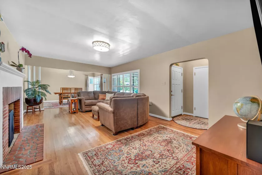 1150 Fairfield, Reno, Nevada 89509, 3 Bedrooms Bedrooms, ,2 BathroomsBathrooms,Residential,Residential,Fairfield,250054174
