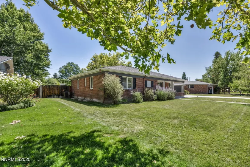 1150 Fairfield, Reno, Nevada 89509, 3 Bedrooms Bedrooms, ,2 BathroomsBathrooms,Residential,Residential,Fairfield,250054174