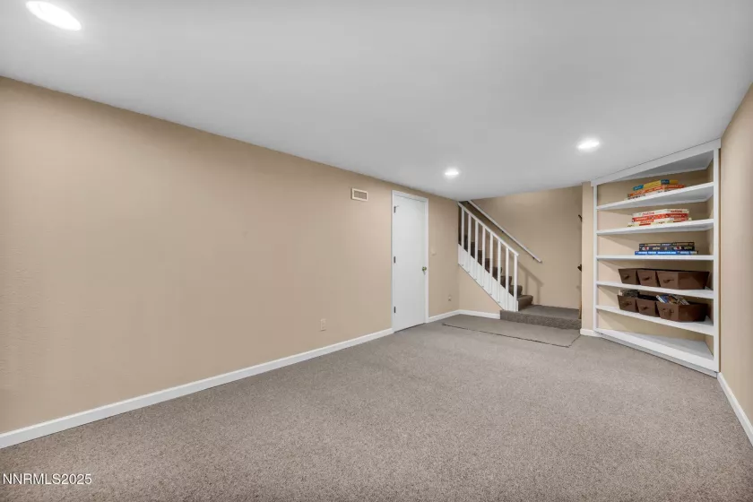 1150 Fairfield, Reno, Nevada 89509, 3 Bedrooms Bedrooms, ,2 BathroomsBathrooms,Residential,Residential,Fairfield,250054174