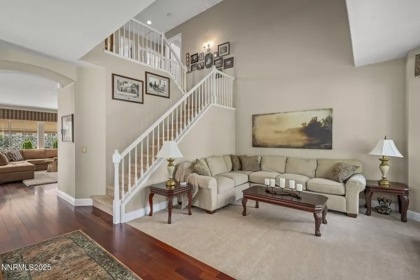 1074 Waverly, Reno, Nevada 89519, 3 Bedrooms Bedrooms, ,3 BathroomsBathrooms,Residential,Residential,Waverly,250054194