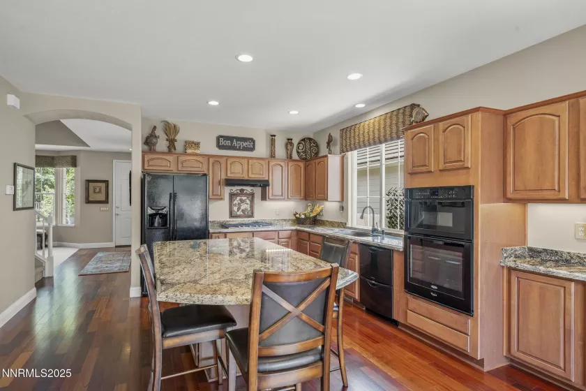 1074 Waverly, Reno, Nevada 89519, 3 Bedrooms Bedrooms, ,3 BathroomsBathrooms,Residential,Residential,Waverly,250054194