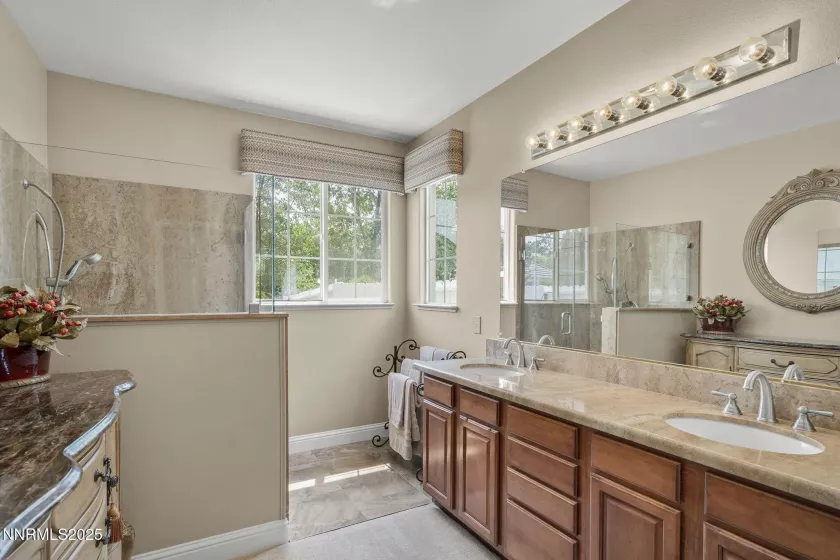 1074 Waverly, Reno, Nevada 89519, 3 Bedrooms Bedrooms, ,3 BathroomsBathrooms,Residential,Residential,Waverly,250054194