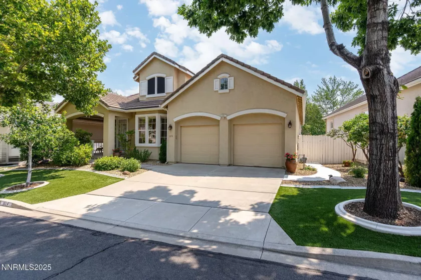 1074 Waverly, Reno, Nevada 89519, 3 Bedrooms Bedrooms, ,3 BathroomsBathrooms,Residential,Residential,Waverly,250054194