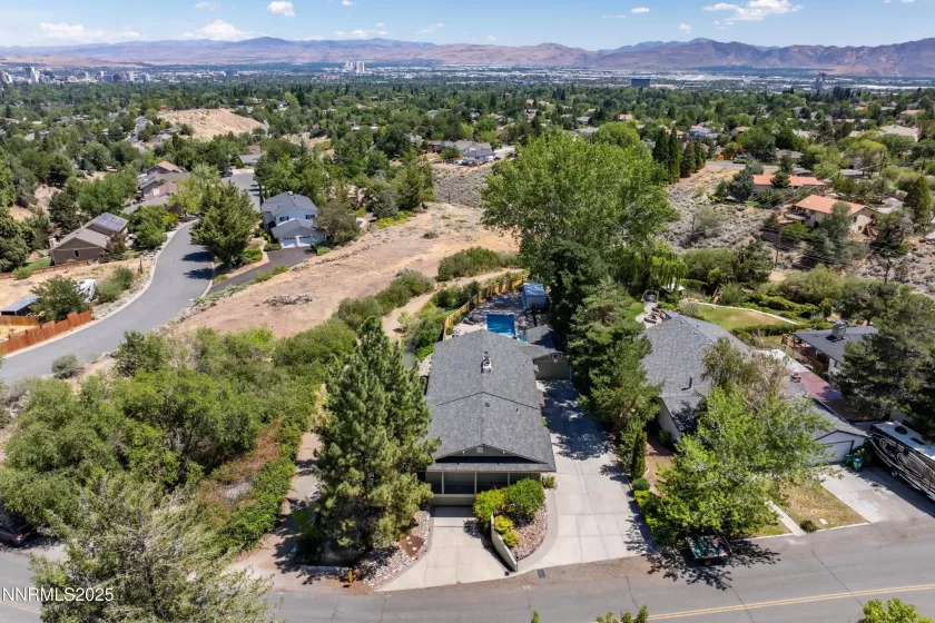 3237 Susileen, Reno, Nevada 89509, 3 Bedrooms Bedrooms, ,2 BathroomsBathrooms,Residential,Residential,Susileen,250054191