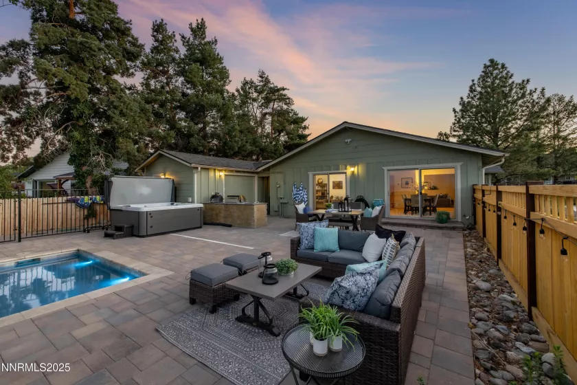 3237 Susileen, Reno, Nevada 89509, 3 Bedrooms Bedrooms, ,2 BathroomsBathrooms,Residential,Residential,Susileen,250054191
