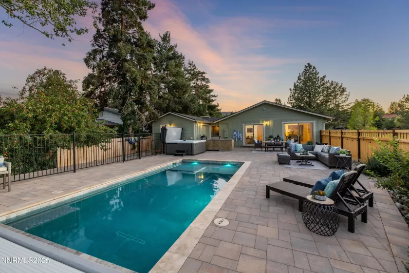 3237 Susileen, Reno, Nevada 89509, 3 Bedrooms Bedrooms, ,2 BathroomsBathrooms,Residential,Residential,Susileen,250054191