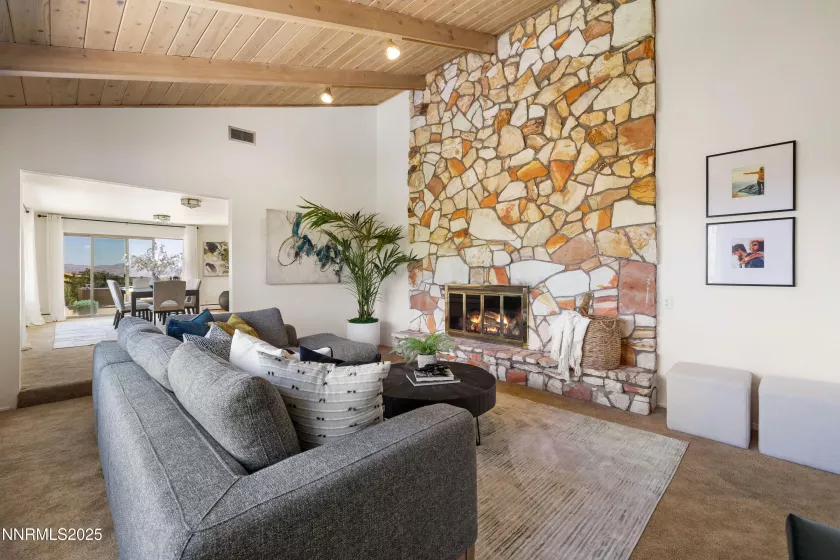 3237 Susileen, Reno, Nevada 89509, 3 Bedrooms Bedrooms, ,2 BathroomsBathrooms,Residential,Residential,Susileen,250054191