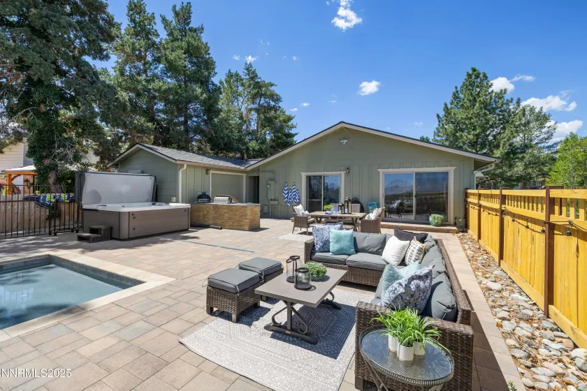 3237 Susileen, Reno, Nevada 89509, 3 Bedrooms Bedrooms, ,2 BathroomsBathrooms,Residential,Residential,Susileen,250054191
