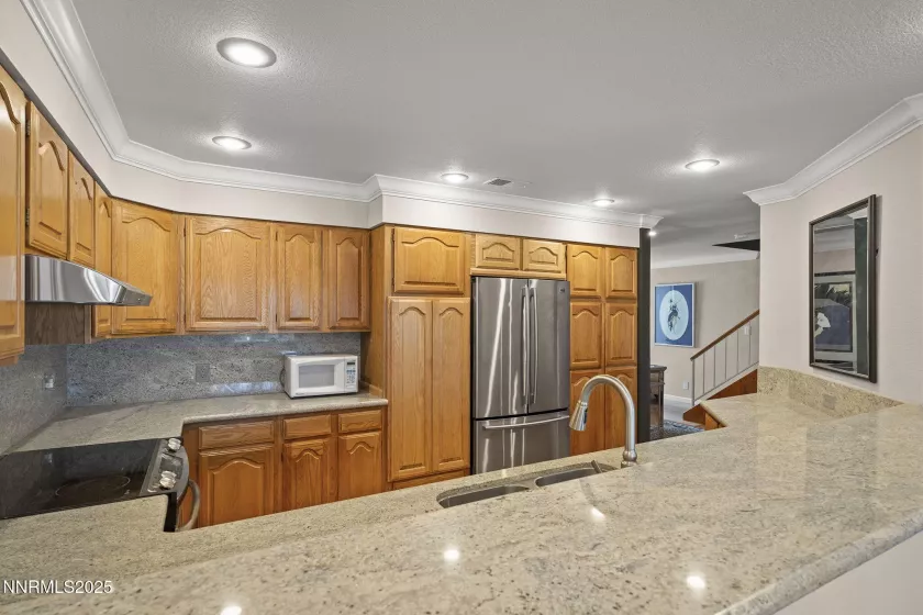 3601 Skyline, Reno, Nevada 89509, 2 Bedrooms Bedrooms, ,3 BathroomsBathrooms,Residential,Residential,Skyline,250054220