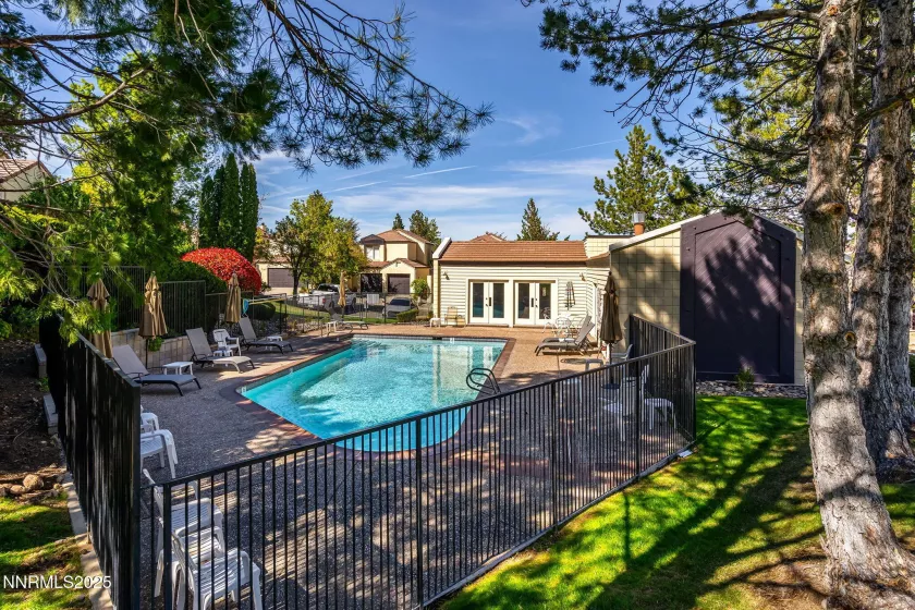 3601 Skyline, Reno, Nevada 89509, 2 Bedrooms Bedrooms, ,3 BathroomsBathrooms,Residential,Residential,Skyline,250054220