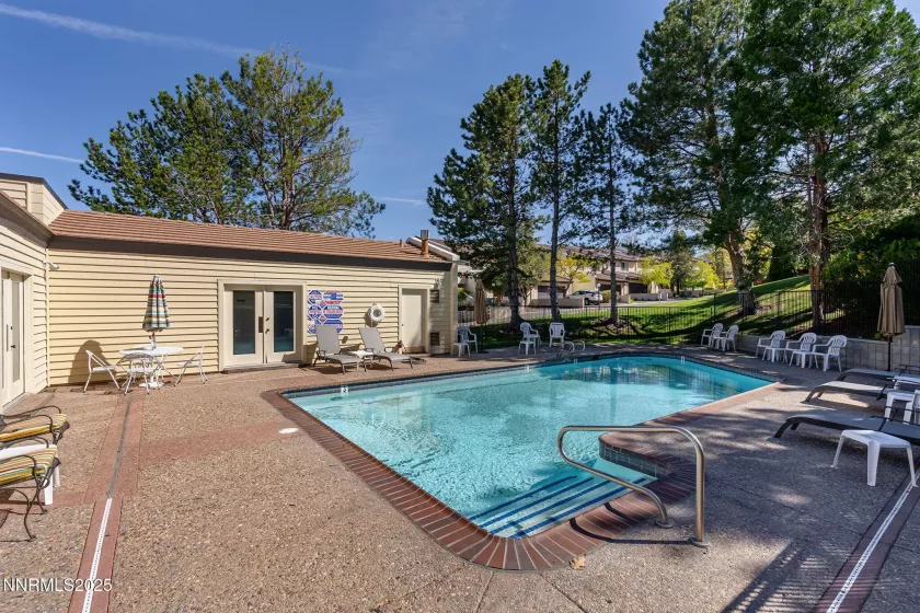 3601 Skyline, Reno, Nevada 89509, 2 Bedrooms Bedrooms, ,3 BathroomsBathrooms,Residential,Residential,Skyline,250054220