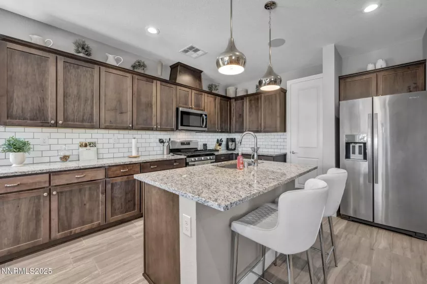7938 Blue Earth, Sparks, Nevada 89436, 3 Bedrooms Bedrooms, ,3 BathroomsBathrooms,Residential,Residential,Blue Earth,250054222