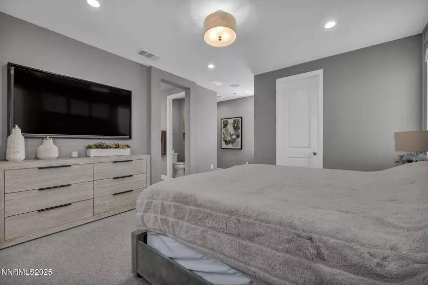 7938 Blue Earth, Sparks, Nevada 89436, 3 Bedrooms Bedrooms, ,3 BathroomsBathrooms,Residential,Residential,Blue Earth,250054222