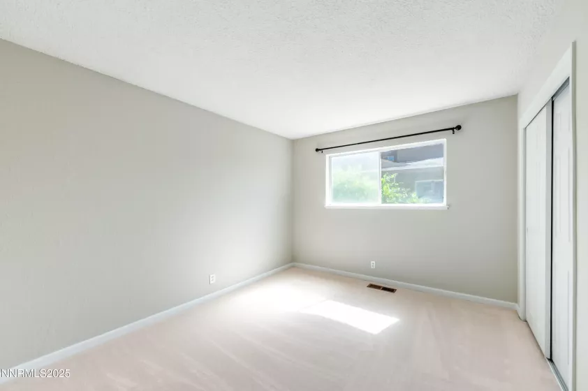 465 Lenwood Drive, Sparks, Nevada 89431, 3 Bedrooms Bedrooms, ,2 BathroomsBathrooms,Residential,Residential,Lenwood Drive,250054224