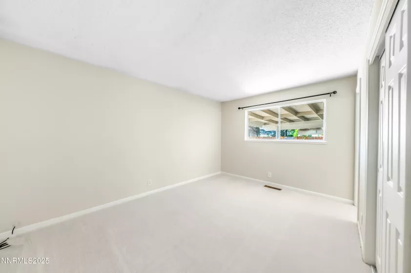 465 Lenwood Drive, Sparks, Nevada 89431, 3 Bedrooms Bedrooms, ,2 BathroomsBathrooms,Residential,Residential,Lenwood Drive,250054224