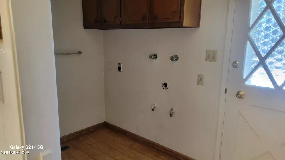 1010 Winnie, Carson City, Nevada 89701, 3 Bedrooms Bedrooms, ,2 BathroomsBathrooms,Residential,Residential,Winnie,250054226