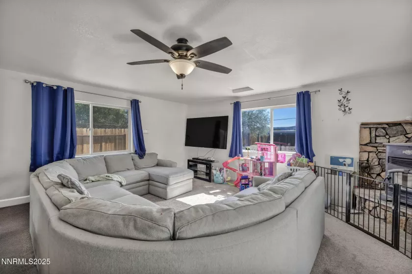 606 Occidental, Dayton, Nevada 89403, 3 Bedrooms Bedrooms, ,2 BathroomsBathrooms,Residential,Residential,Occidental,250054229