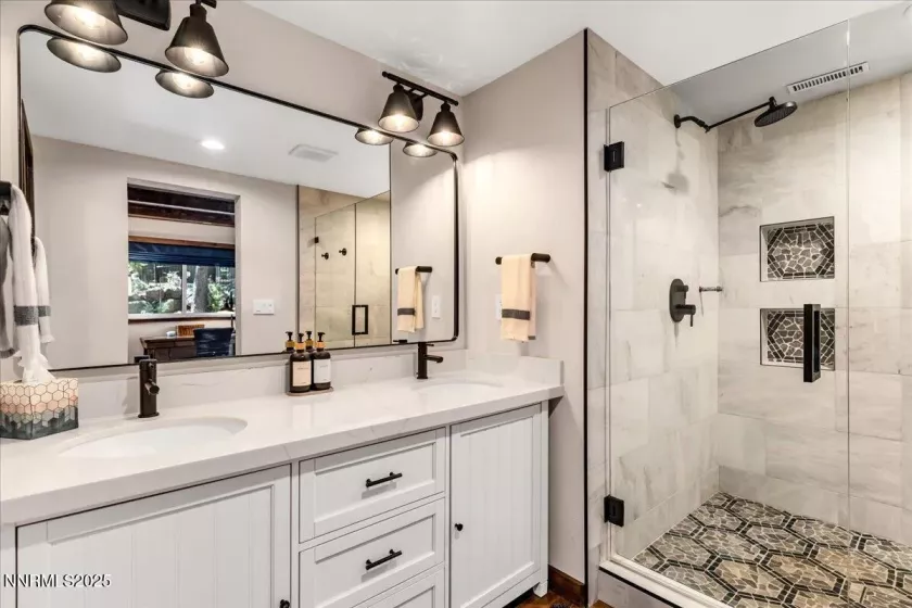 370 Summit, Stateline, Nevada 89449, 2 Bedrooms Bedrooms, ,3 BathroomsBathrooms,Residential,Residential,Summit,250054233
