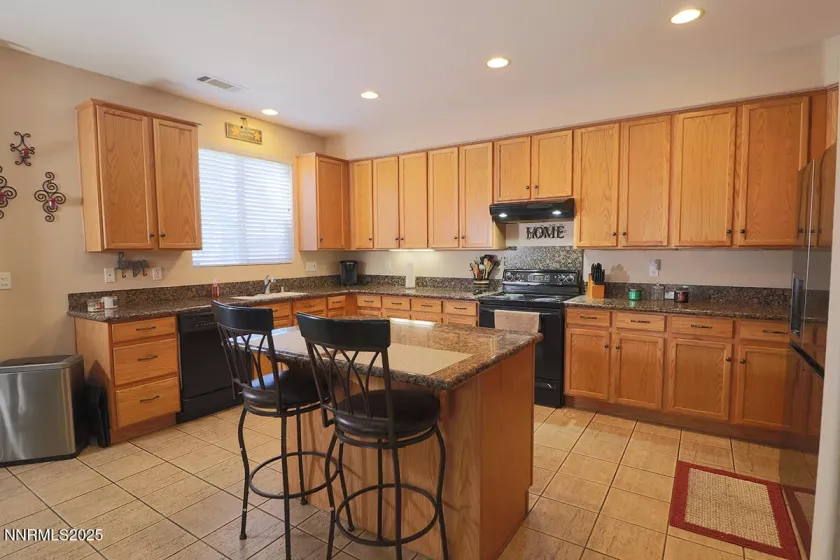 400 Copper Vista, Reno, Nevada 89506, 4 Bedrooms Bedrooms, ,3 BathroomsBathrooms,Residential,Residential,Copper Vista,250054236