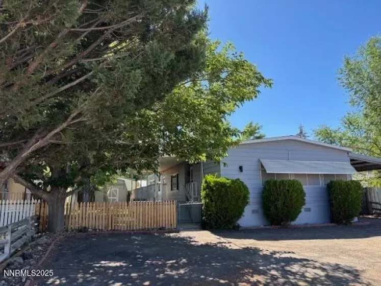255 Zircon, Reno, Nevada 89521, 3 Bedrooms Bedrooms, ,3 BathroomsBathrooms,Residential,Residential,Zircon,250054248