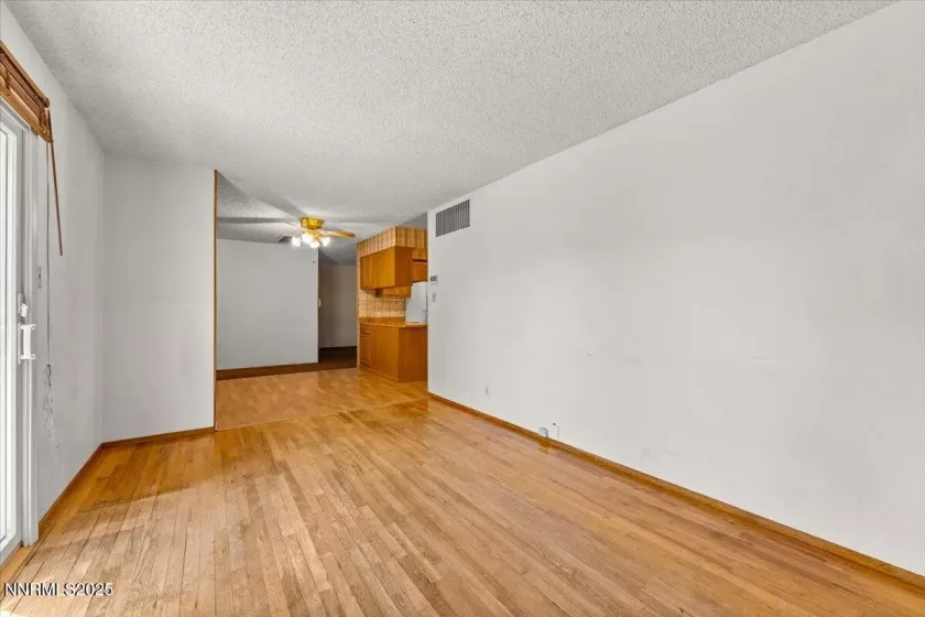 119 Devere, Sparks, Nevada 89431, 4 Bedrooms Bedrooms, ,2 BathroomsBathrooms,Residential,Residential,Devere,250054247