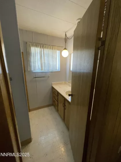 1236 Kingslane, Gardnerville, Nevada 89410, 2 Bedrooms Bedrooms, ,2 BathroomsBathrooms,Residential,Residential,Kingslane,250054263