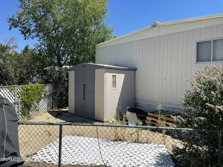 1236 Kingslane, Gardnerville, Nevada 89410, 2 Bedrooms Bedrooms, ,2 BathroomsBathrooms,Residential,Residential,Kingslane,250054263