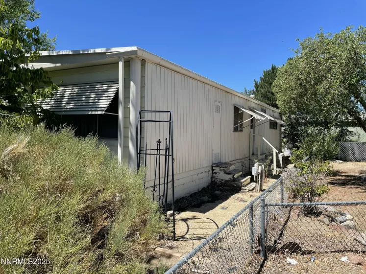 1236 Kingslane, Gardnerville, Nevada 89410, 2 Bedrooms Bedrooms, ,2 BathroomsBathrooms,Residential,Residential,Kingslane,250054263