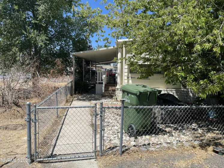 1236 Kingslane, Gardnerville, Nevada 89410, 2 Bedrooms Bedrooms, ,2 BathroomsBathrooms,Residential,Residential,Kingslane,250054263