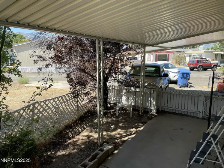 1236 Kingslane, Gardnerville, Nevada 89410, 2 Bedrooms Bedrooms, ,2 BathroomsBathrooms,Residential,Residential,Kingslane,250054263