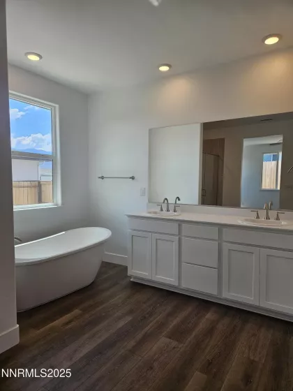 1205 Spur, Gardnerville, Nevada 89410, 3 Bedrooms Bedrooms, ,2 BathroomsBathrooms,Residential,Residential,Spur,250052701