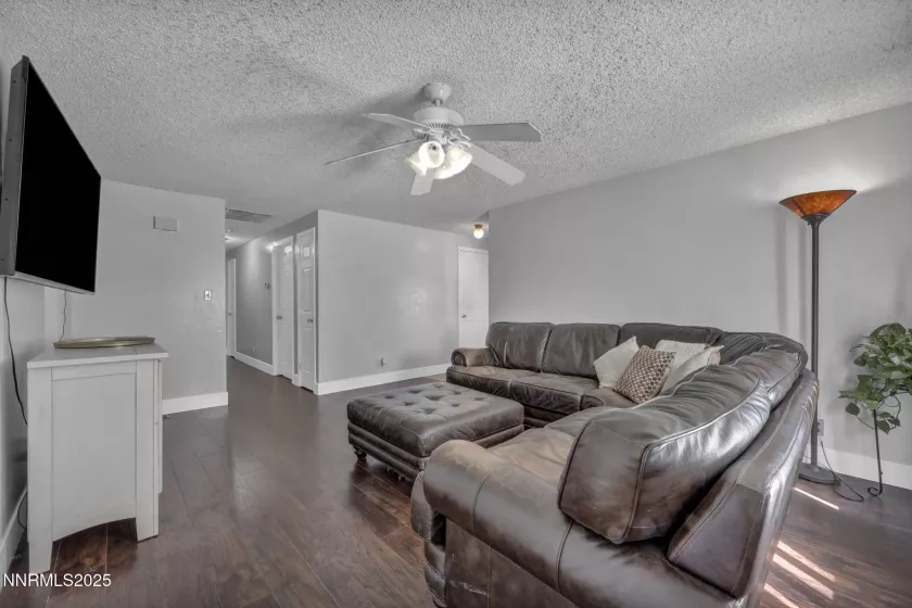 4405 Mesa Grande, Reno, Nevada 89502, 3 Bedrooms Bedrooms, ,2 BathroomsBathrooms,Residential,Residential,Mesa Grande,250054325