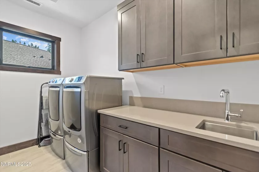 160 Sierra Colina, Stateline, Nevada 89449, 3 Bedrooms Bedrooms, ,3 BathroomsBathrooms,Residential,Residential,Sierra Colina,250054329