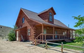 10310 Matterhorn, Reno, Nevada 89506, 3 Bedrooms Bedrooms, ,2 BathroomsBathrooms,Residential,Residential,Matterhorn,250054330