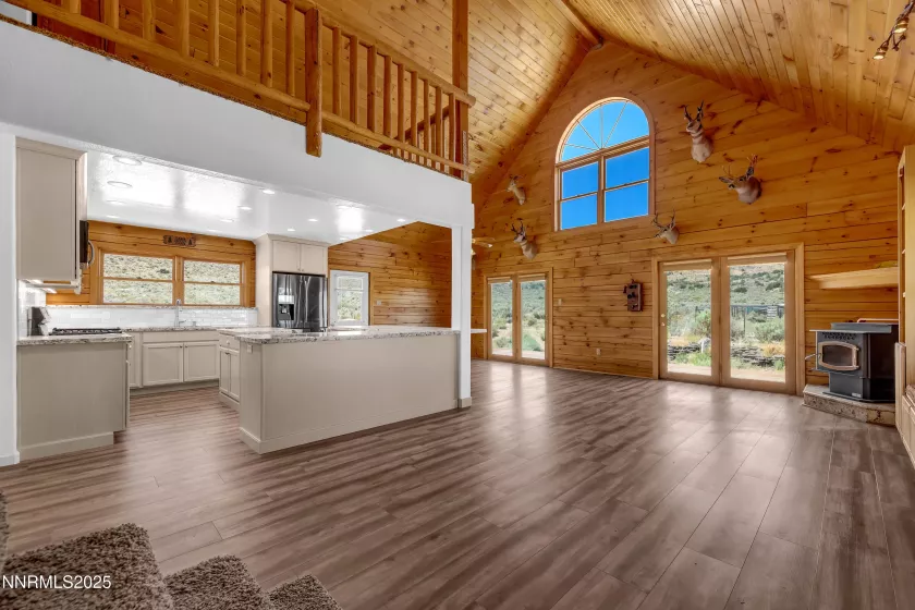 10310 Matterhorn, Reno, Nevada 89506, 3 Bedrooms Bedrooms, ,2 BathroomsBathrooms,Residential,Residential,Matterhorn,250054330