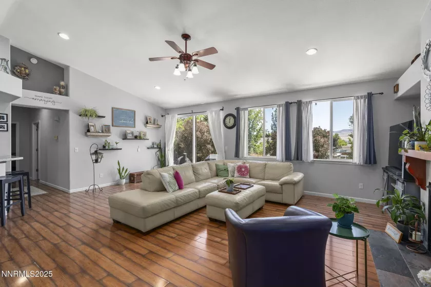 2755 Falcon View, Spanish Springs, Nevada 89436, 4 Bedrooms Bedrooms, ,2 BathroomsBathrooms,Residential,Residential,Falcon View,250054334