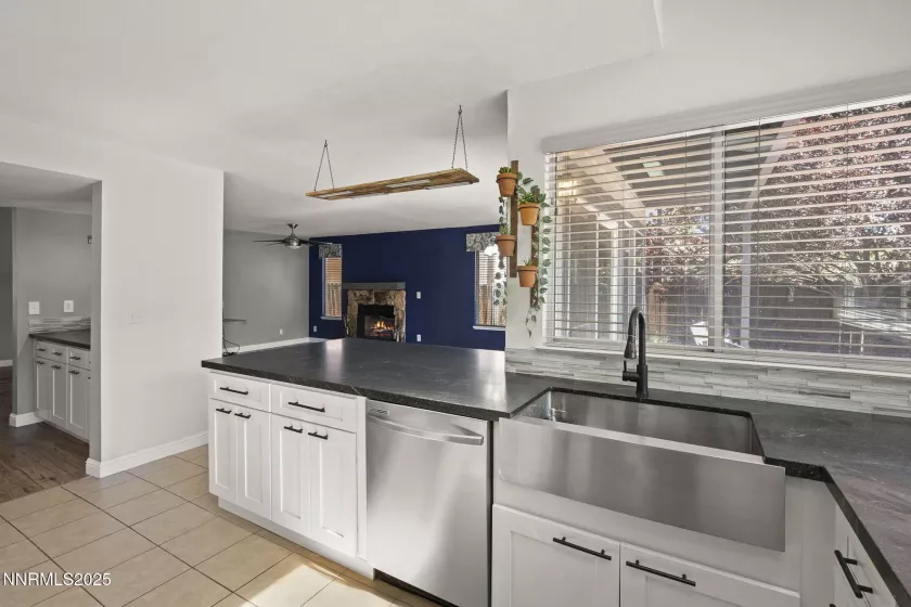 7094 Peppermint, Reno, Nevada 89506, 3 Bedrooms Bedrooms, ,3 BathroomsBathrooms,Residential,Residential,Peppermint,250054336