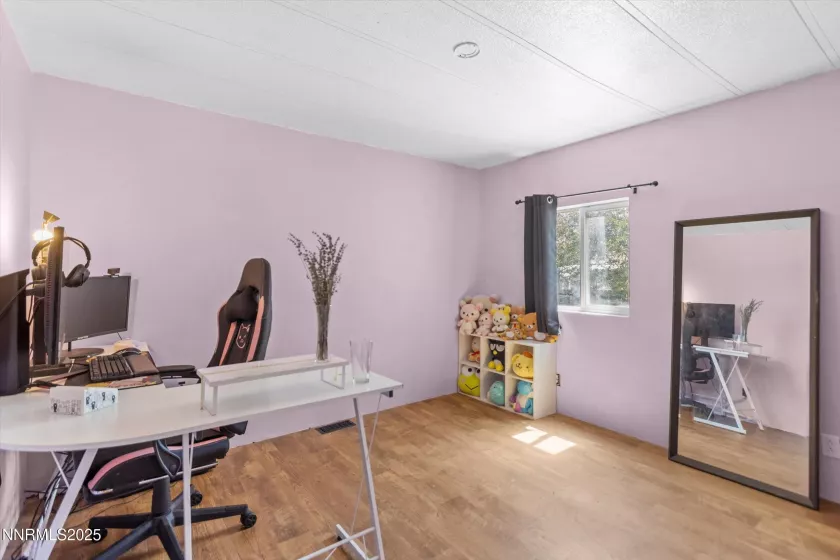 220 Haas, Sun Valley, Nevada 89433, 3 Bedrooms Bedrooms, ,2 BathroomsBathrooms,Residential,Residential,Haas,250054337