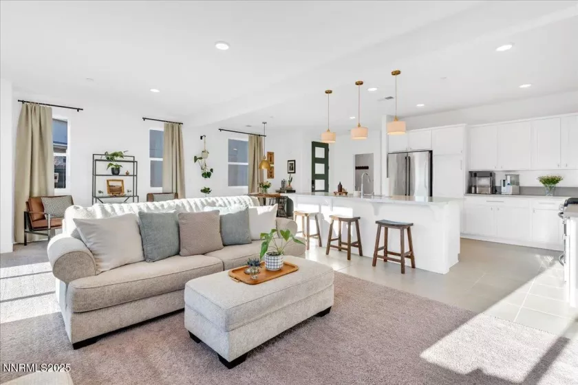 3610 Flare, Carson City, Nevada 89705, 3 Bedrooms Bedrooms, ,3 BathroomsBathrooms,Residential,Residential,Flare,250054343