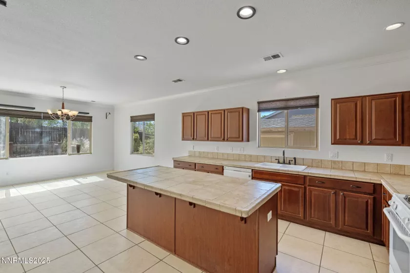 326 Golden Pick, Dayton, Nevada 89403, 3 Bedrooms Bedrooms, ,2 BathroomsBathrooms,Residential,Residential,Golden Pick,250054345