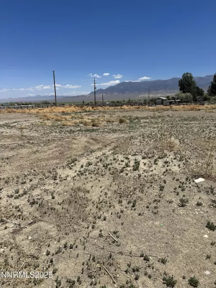 58 Lois, Round Mountain, Nevada 89045, 3 Bedrooms Bedrooms, ,2 BathroomsBathrooms,Residential,Residential,Lois,250054346
