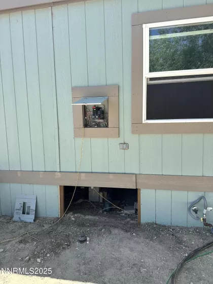 58 Lois, Round Mountain, Nevada 89045, 3 Bedrooms Bedrooms, ,2 BathroomsBathrooms,Residential,Residential,Lois,250054346