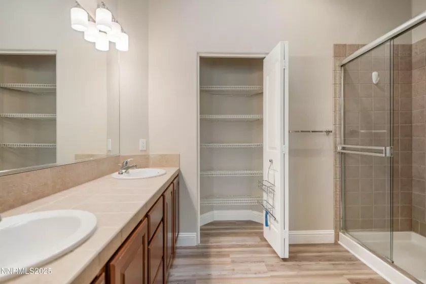 1475 Teal, Carson City, Nevada 89701, 2 Bedrooms Bedrooms, ,3 BathroomsBathrooms,Residential,Residential,Teal,250054347