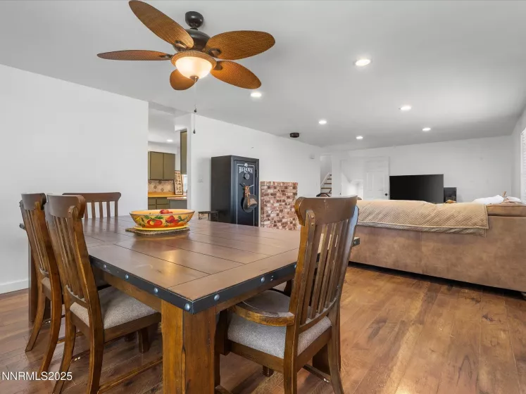 50 Spring Mountain, Sparks, Nevada 89436, 4 Bedrooms Bedrooms, ,3 BathroomsBathrooms,Residential,Residential,Spring Mountain,250054348