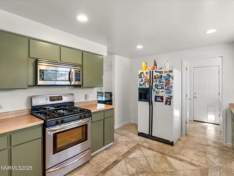 50 Spring Mountain, Sparks, Nevada 89436, 4 Bedrooms Bedrooms, ,3 BathroomsBathrooms,Residential,Residential,Spring Mountain,250054348
