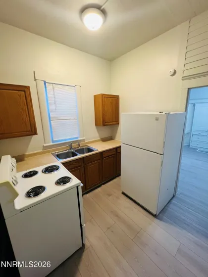 330 Stewart, Reno, Nevada 89502, ,Residential Income,Residential,Stewart,250054351