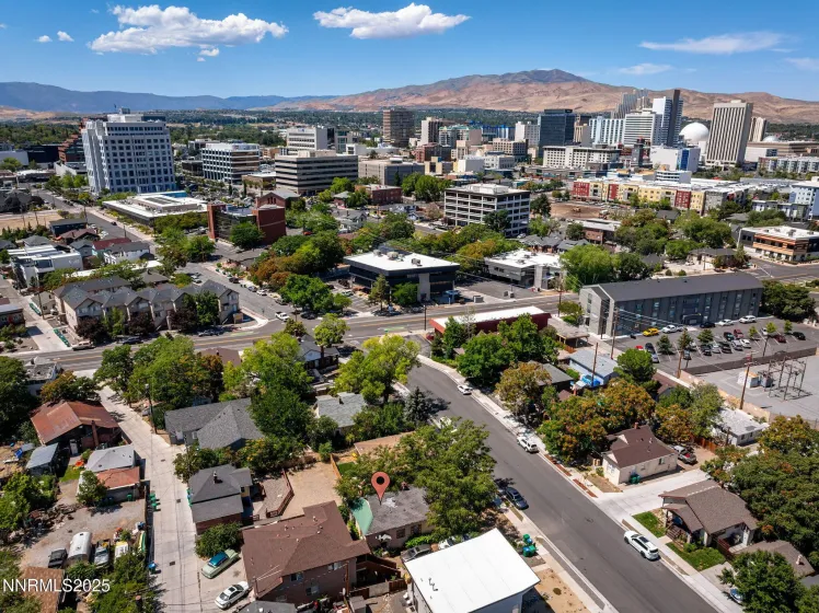 330 Stewart, Reno, Nevada 89502, ,Residential Income,Residential,Stewart,250054351