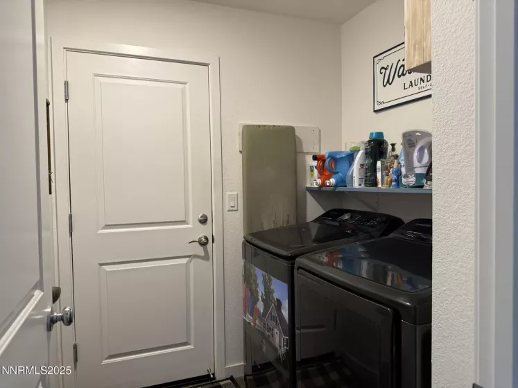 242 Glen Vista, Dayton, Nevada 89403, 3 Bedrooms Bedrooms, ,2 BathroomsBathrooms,Residential,Residential,Glen Vista,250054352